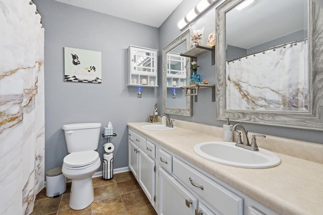 226 Hunt Club Circle, Galena, MO 65656