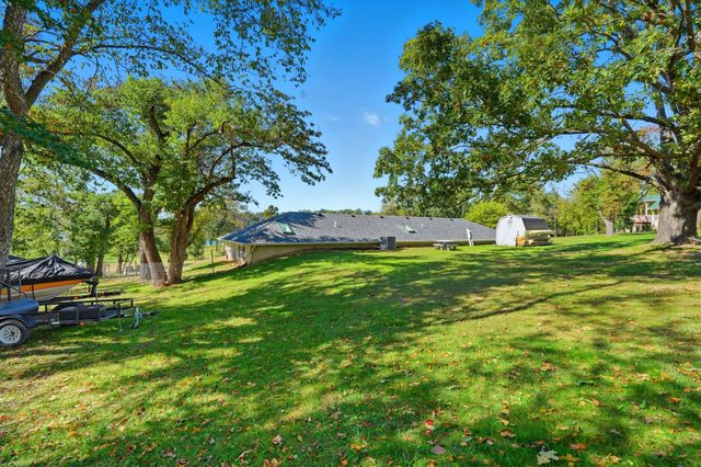 226 Hunt Club Circle, Galena, MO 65656