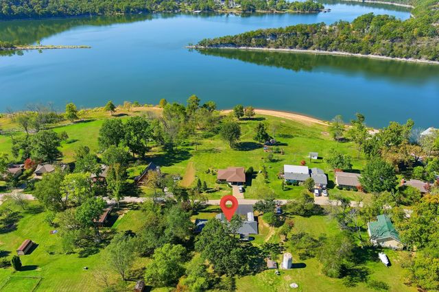 226 Hunt Club Circle, Galena, MO 65656