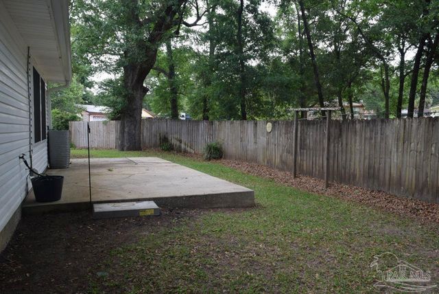 5537 Shadow Grove Blvd, Pensacola, FL 32526