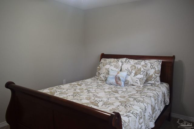 5537 Shadow Grove Blvd, Pensacola, FL 32526
