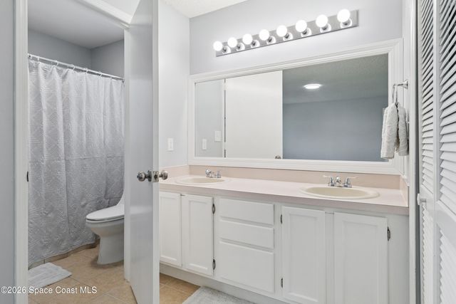 940 Forest Street NE, Palm Bay, FL 32907