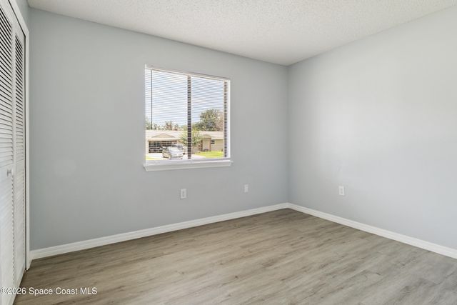940 Forest Street NE, Palm Bay, FL 32907