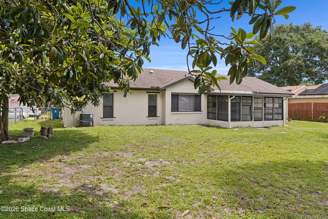 940 Forest Street NE, Palm Bay, FL 32907