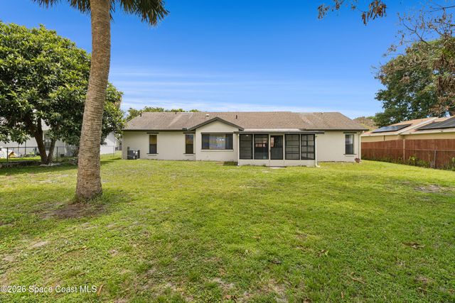 940 Forest Street NE, Palm Bay, FL 32907