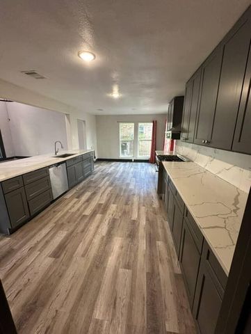 2222 N Fountain Valley Drive, Missouri City, TX 77459