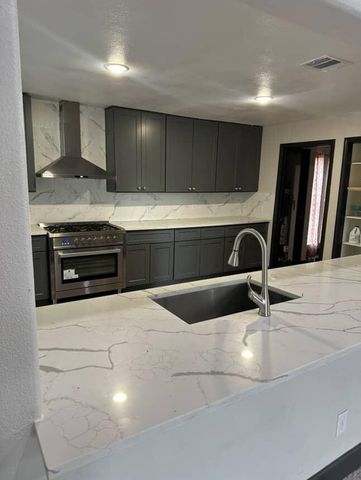 2222 N Fountain Valley Drive, Missouri City, TX 77459