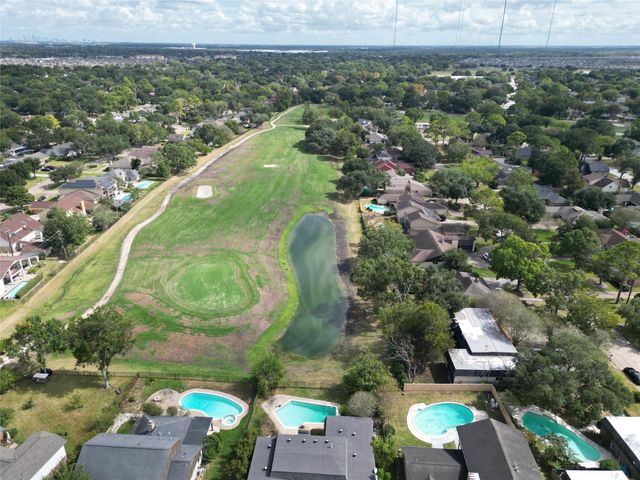 2222 N Fountain Valley Drive, Missouri City, TX 77459