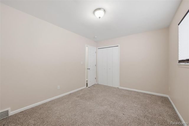 34236 Rockford Road, Sterling Heights, MI 48312