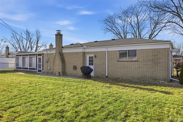 34236 Rockford Road, Sterling Heights, MI 48312