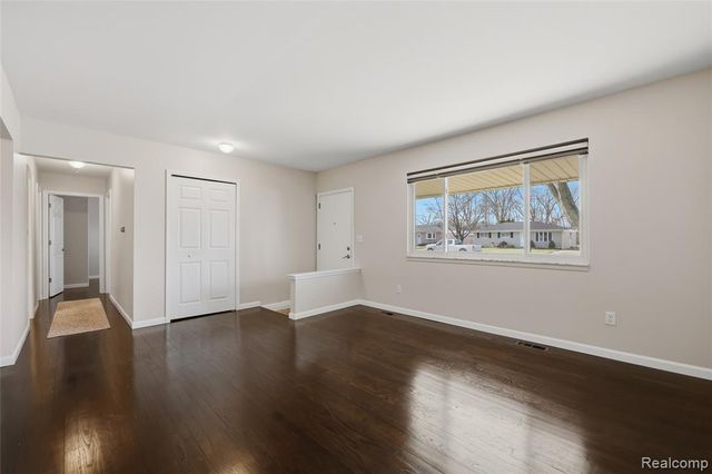 34236 Rockford Road, Sterling Heights, MI 48312