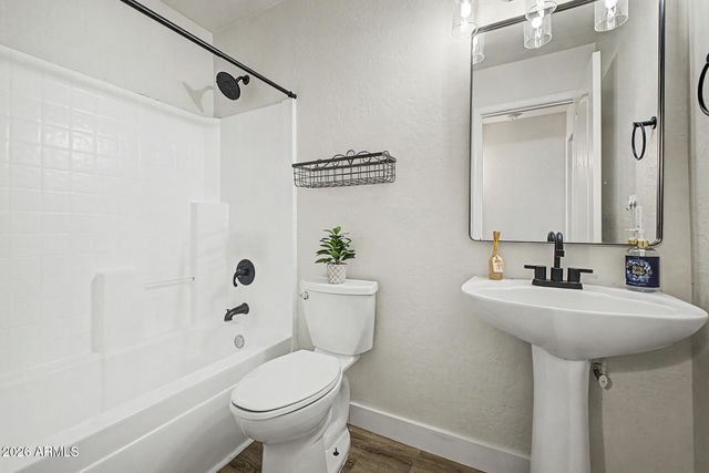 33370 N ROADRUNNER Lane, San Tan Valley, AZ 85144