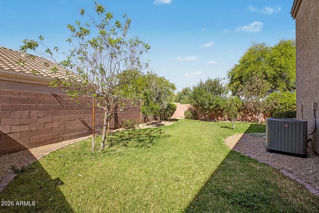 33370 N ROADRUNNER Lane, San Tan Valley, AZ 85144