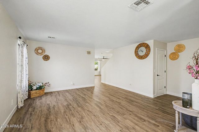 33370 N ROADRUNNER Lane, San Tan Valley, AZ 85144