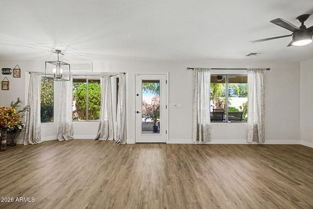 33370 N ROADRUNNER Lane, San Tan Valley, AZ 85144