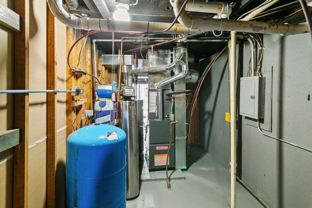 6305 Robert Road, Cary, IL 60013