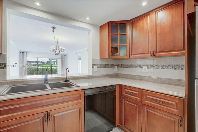 1036 Us Highway 1 116 116, North Palm Beach, FL 33408