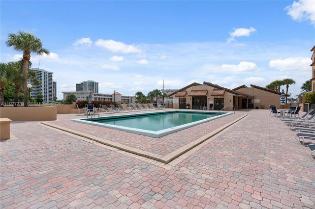 1036 Us Highway 1 116 116, North Palm Beach, FL 33408
