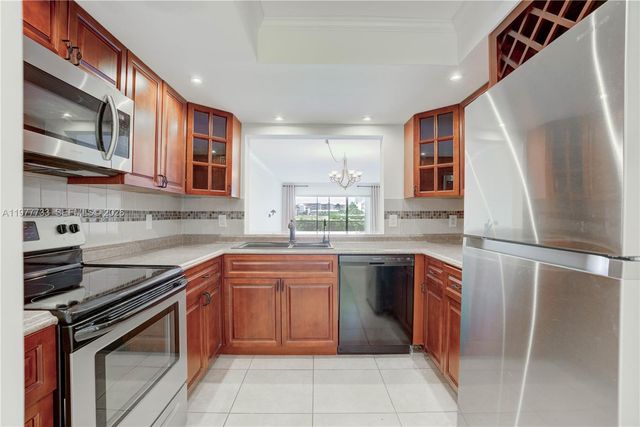 1036 Us Highway 1 116 116, North Palm Beach, FL 33408