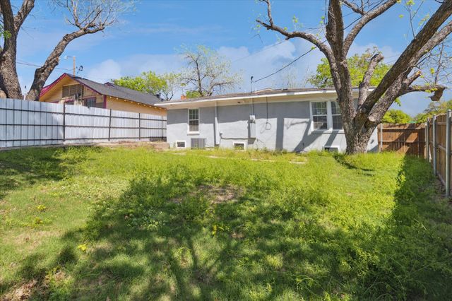 2612 Harwood Street, Fort Worth, TX 76103