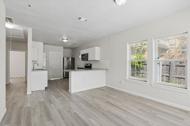 2612 Harwood Street, Fort Worth, TX 76103