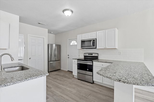 2612 Harwood Street, Fort Worth, TX 76103