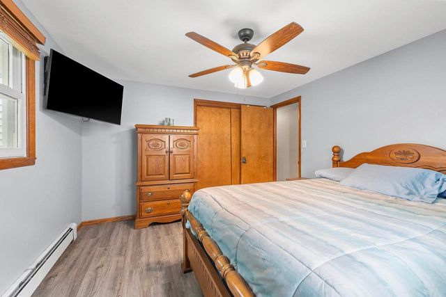 1248 APRIL LANE, Green Bay, WI 54304