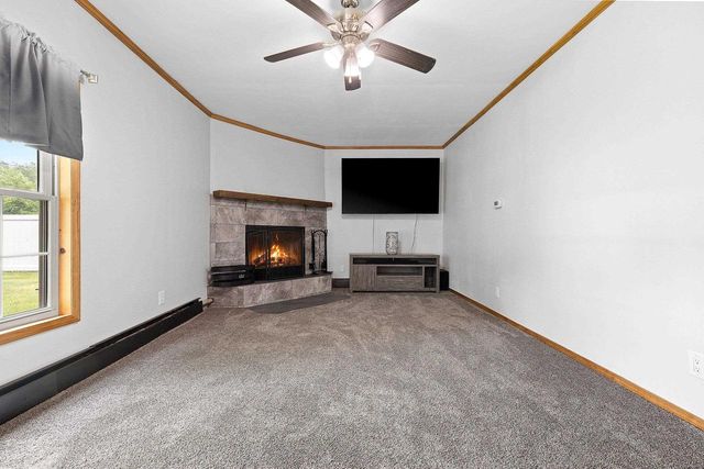 1248 APRIL LANE, Green Bay, WI 54304
