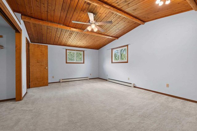 1248 APRIL LANE, Green Bay, WI 54304