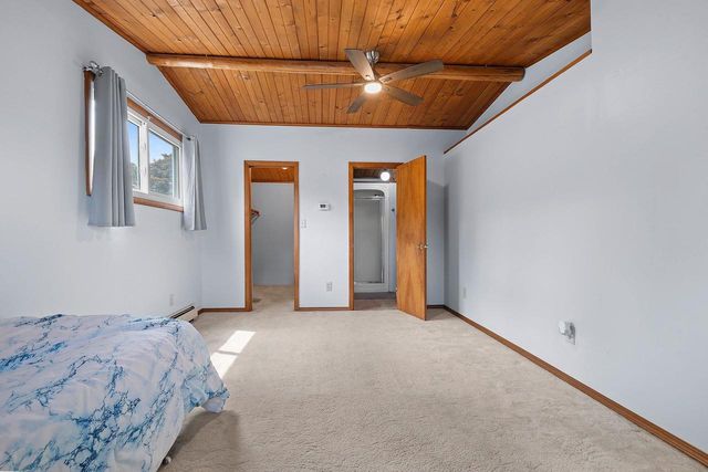 1248 APRIL LANE, Green Bay, WI 54304