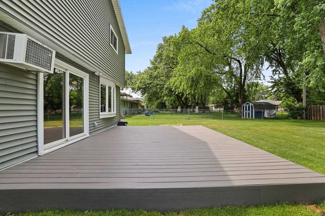 1248 APRIL LANE, Green Bay, WI 54304