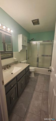 555 Hilliard Street APT A, Manchester, CT 06042