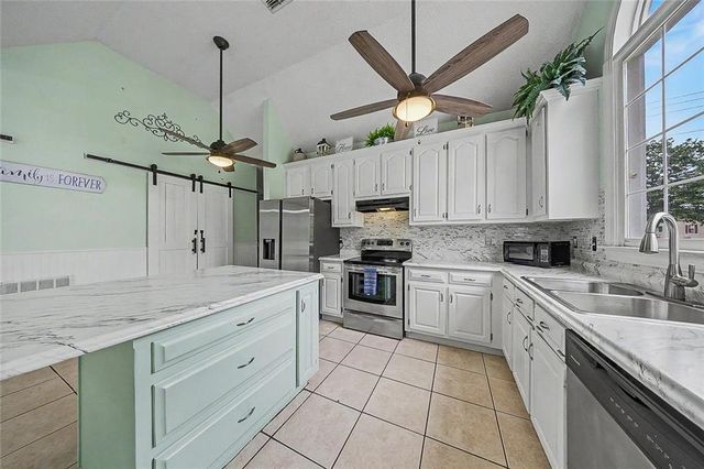 321 Acorn Road SE, Rome, GA 30161