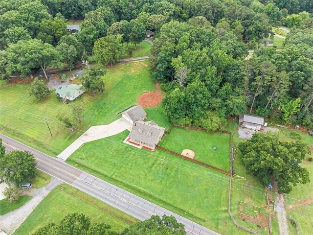 321 Acorn Road SE, Rome, GA 30161