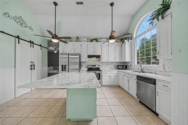 321 Acorn Road SE, Rome, GA 30161