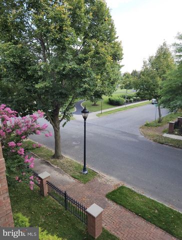 51 MALSBURY ST, Robbinsville, NJ 08691