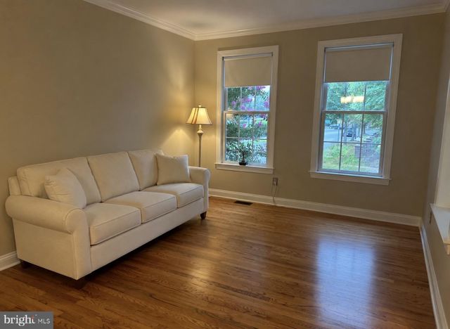 51 MALSBURY ST, Robbinsville, NJ 08691