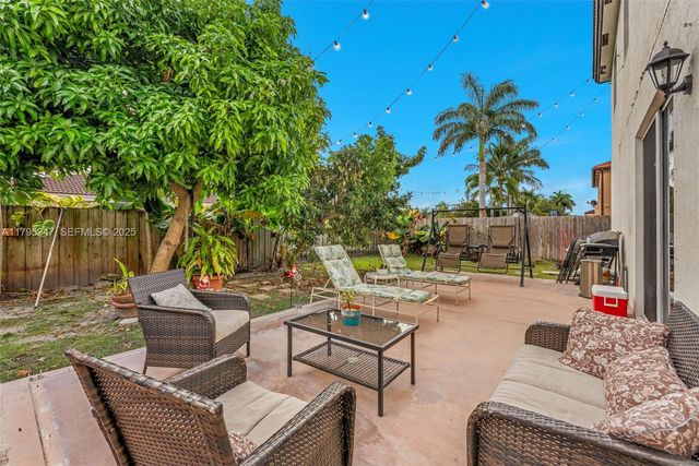 4190 NE 20th St, Homestead, FL 33033