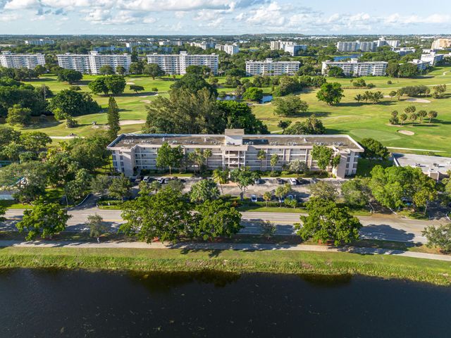 3051 S Palm Aire Drive Unit 308, Pompano Beach, FL 33069