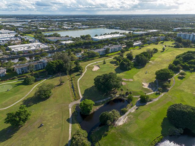 3051 S Palm Aire Drive Unit 308, Pompano Beach, FL 33069