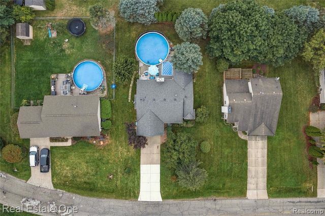 290 Hyatt Lane, Linden, MI 48451