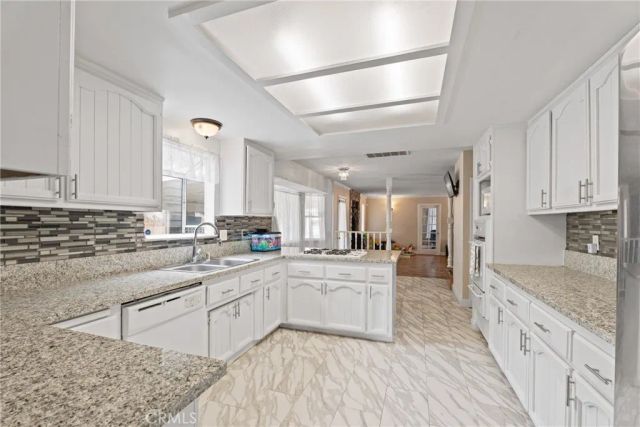 14610 Apple Valley, Apple Valley, CA 92307