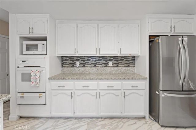 14610 Apple Valley, Apple Valley, CA 92307