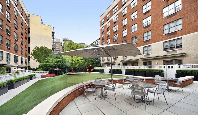516 W 47th Street N-4D, New York City, NY 10036