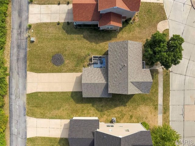 15412 Jost Main Street, Florissant, MO 63034