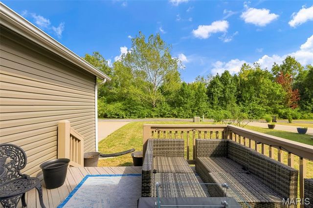 15412 Jost Main Street, Florissant, MO 63034