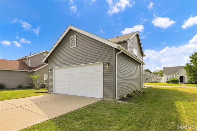 15412 Jost Main Street, Florissant, MO 63034