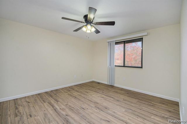 37313 Clubhouse Drive, Sterling Heights, MI 48312