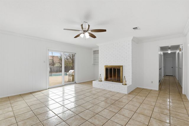 1607 Arrowhead Drive, Pantego, TX 76013