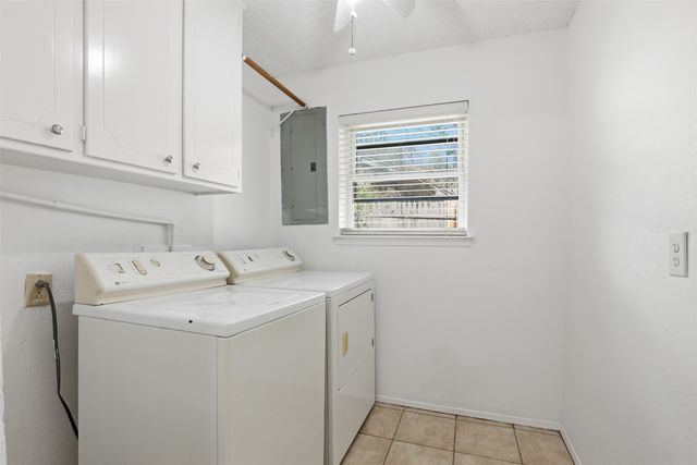 1607 Arrowhead Drive, Pantego, TX 76013